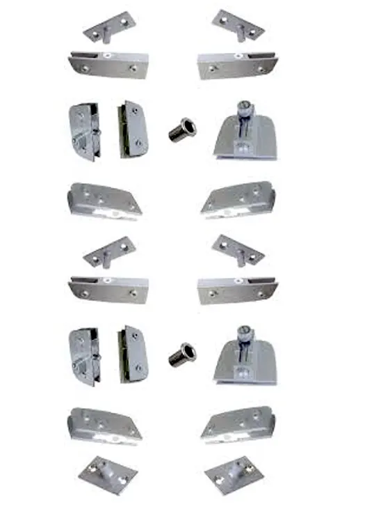 Conjunto de dobradiças e fixadores cromados para portas